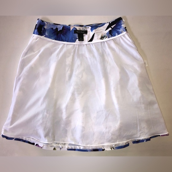 WHBM Floral Sateen Pleated Lined Skirt (2) - Picture 14 of 16